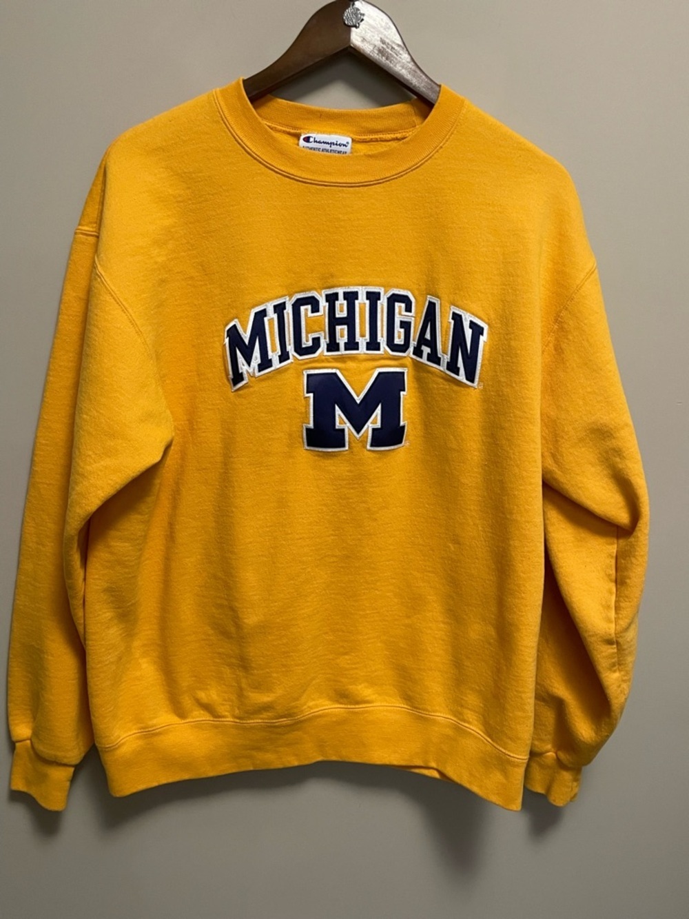 Champion Yellow Crewneck Sweatshirt Navy Michigan Wolverines Basketball Large
